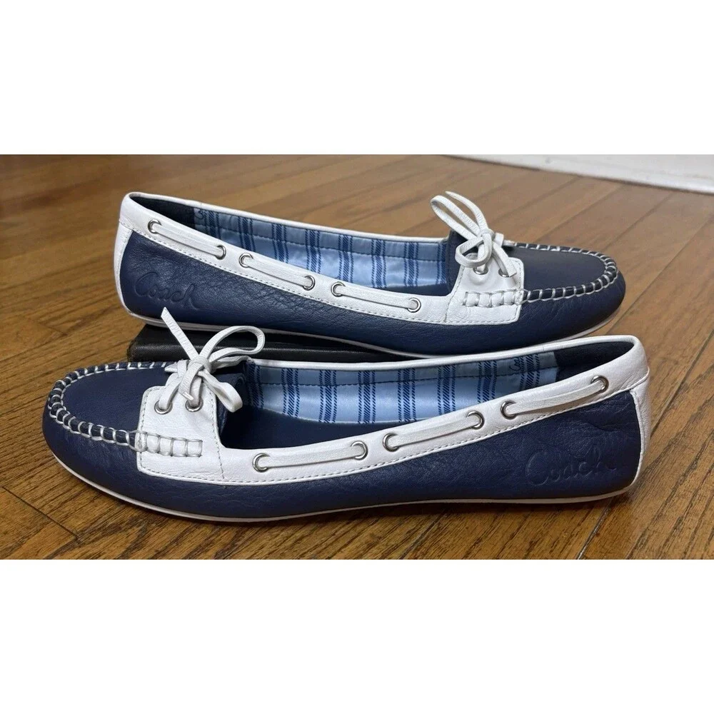 Coach Percy Leather Boat Shoes Women’s Size 10B Navy Cream A2775